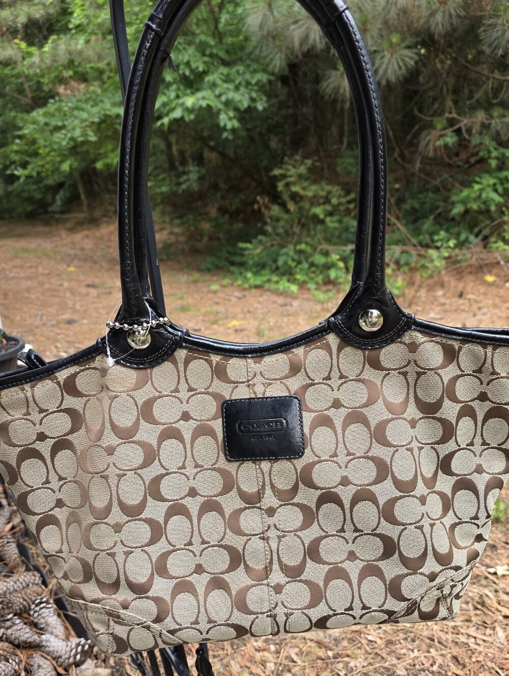 Coach Signature Canvas Tote Bag in Khaki/Chocolate/Black. Used Gread Condition.